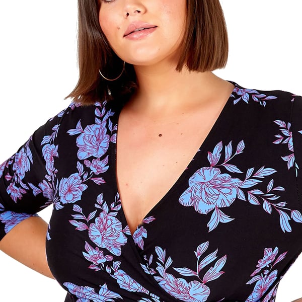 Nova of London Curve Floral Fixed Wrap Top in Black (Size 18-20)