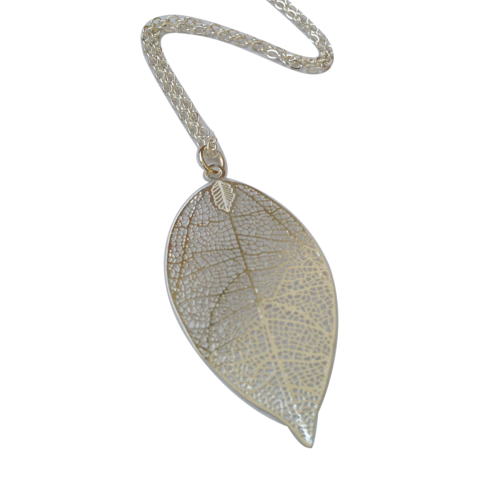 SARI JULES Lace Leaf Necklace (Size 24) in Silver Tone
