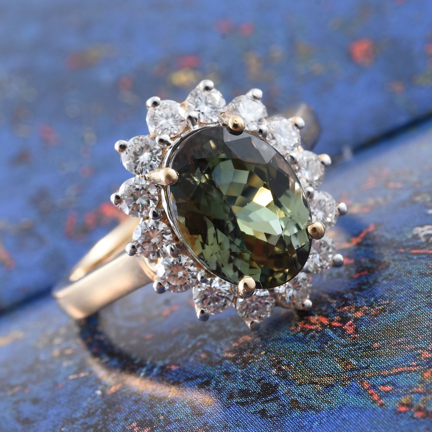 ILIANA 18K Yellow Gold 5 Carat Rare AAA Green Tanzanite Halo Ring with Diamond SI G-H