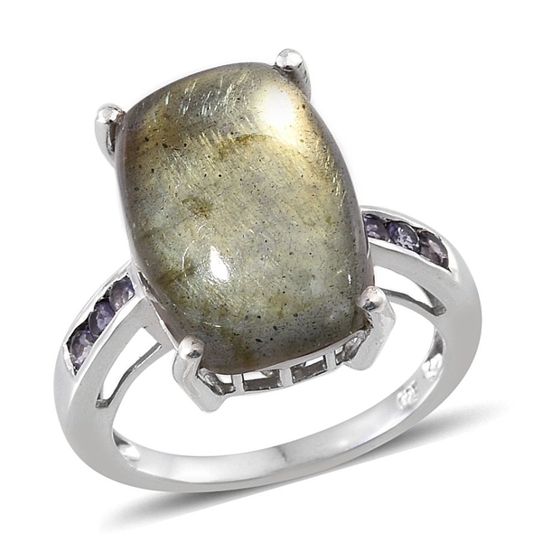 Labradorite (Cush 10.25 Ct), Iolite Ring in Platinum Overlay Sterling Silver 10.500 Ct.