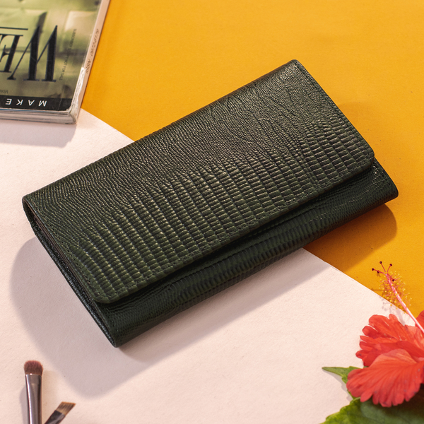 100% Genuine Leather Lizard Embossed Womens RFID Protected Wallet (Size 18x10 Cm) - Green