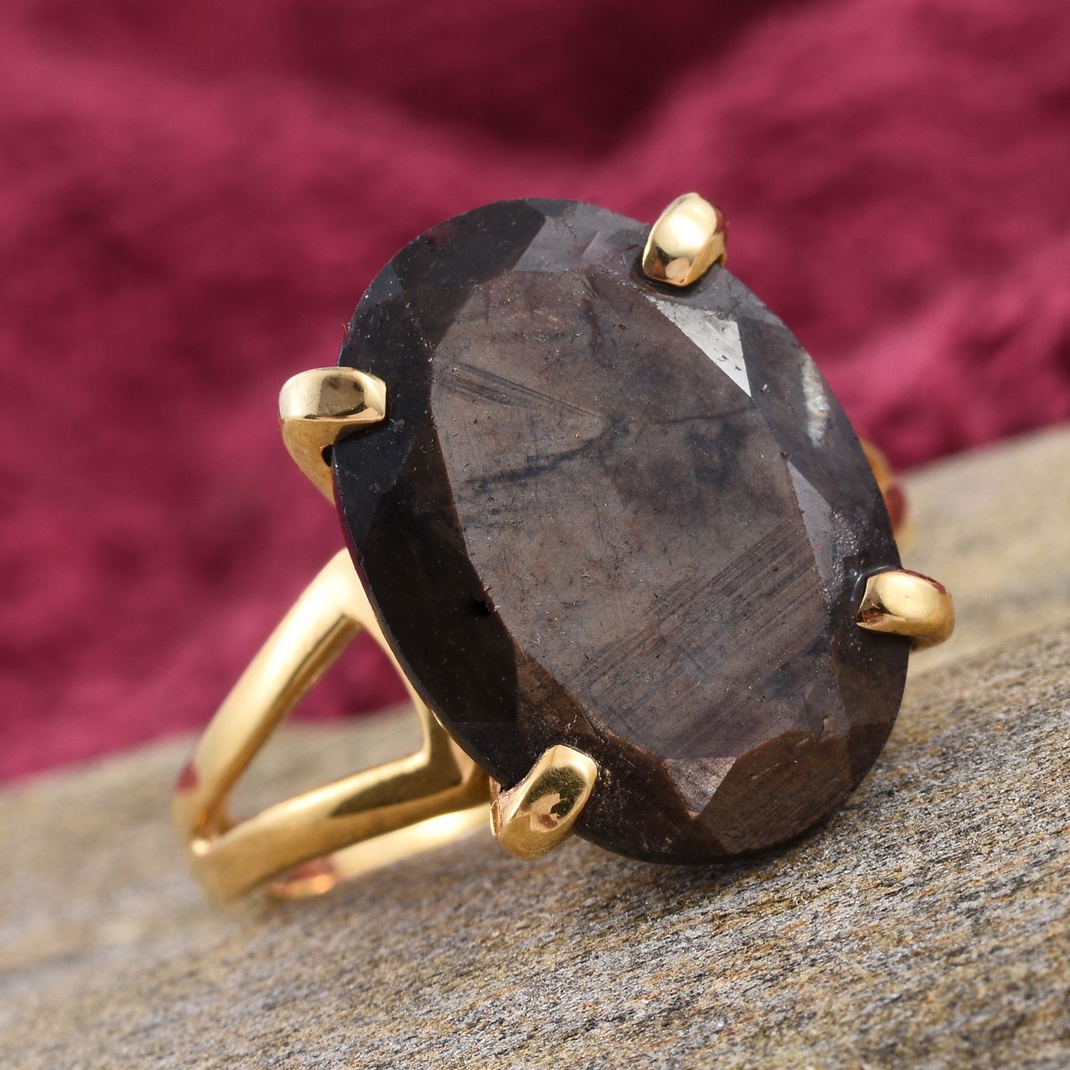 Natural Zawadi Golden Sheen Sapphire (Ovl) Ring in 14K Gold Overlay Sterling Silver 15.750 Ct. Silver wt 5.19 Gms.