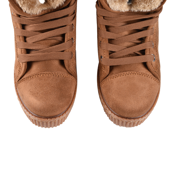 Camel Colour Faux Fur Lined Lace-Up Ankle Boots (Size 3)