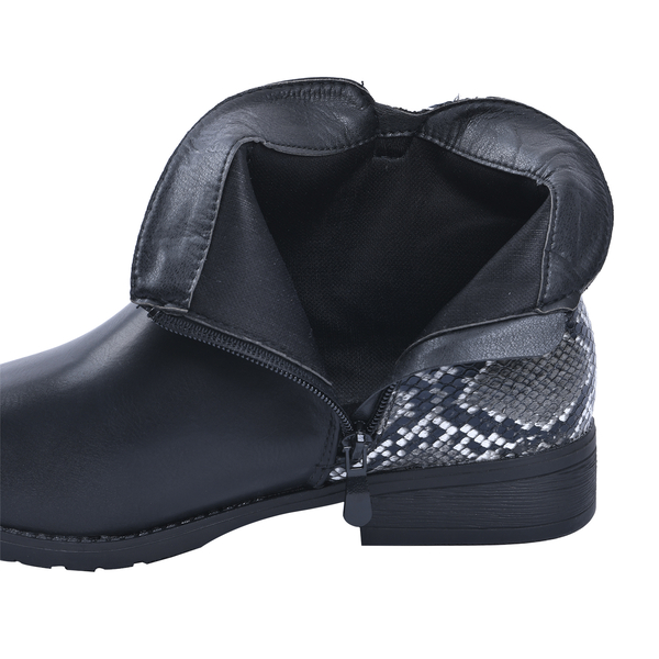 Snake Pattern Ankle Boots with Side Zipper (Size 3) - Black