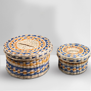 2 Piece Set - Round Shape Seagrass Box with Lid  (Medium:20cmx20cmx12cm, Small:S-14X15X9)