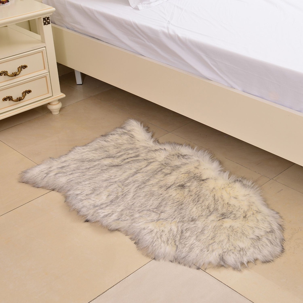 Supersoft Extra-Long Pile (65 mm) Faux Sheep Skin Rug in White Colour (Size 100x75  Cm)