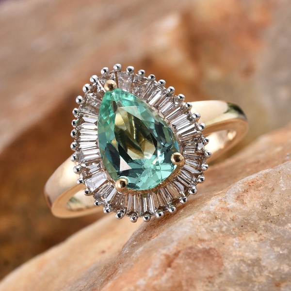 ILIANA 18K Y Gold Boyaca Colombian Emerald (Pear 2.00 Ct), Diamond Ring 2.500 Ct.