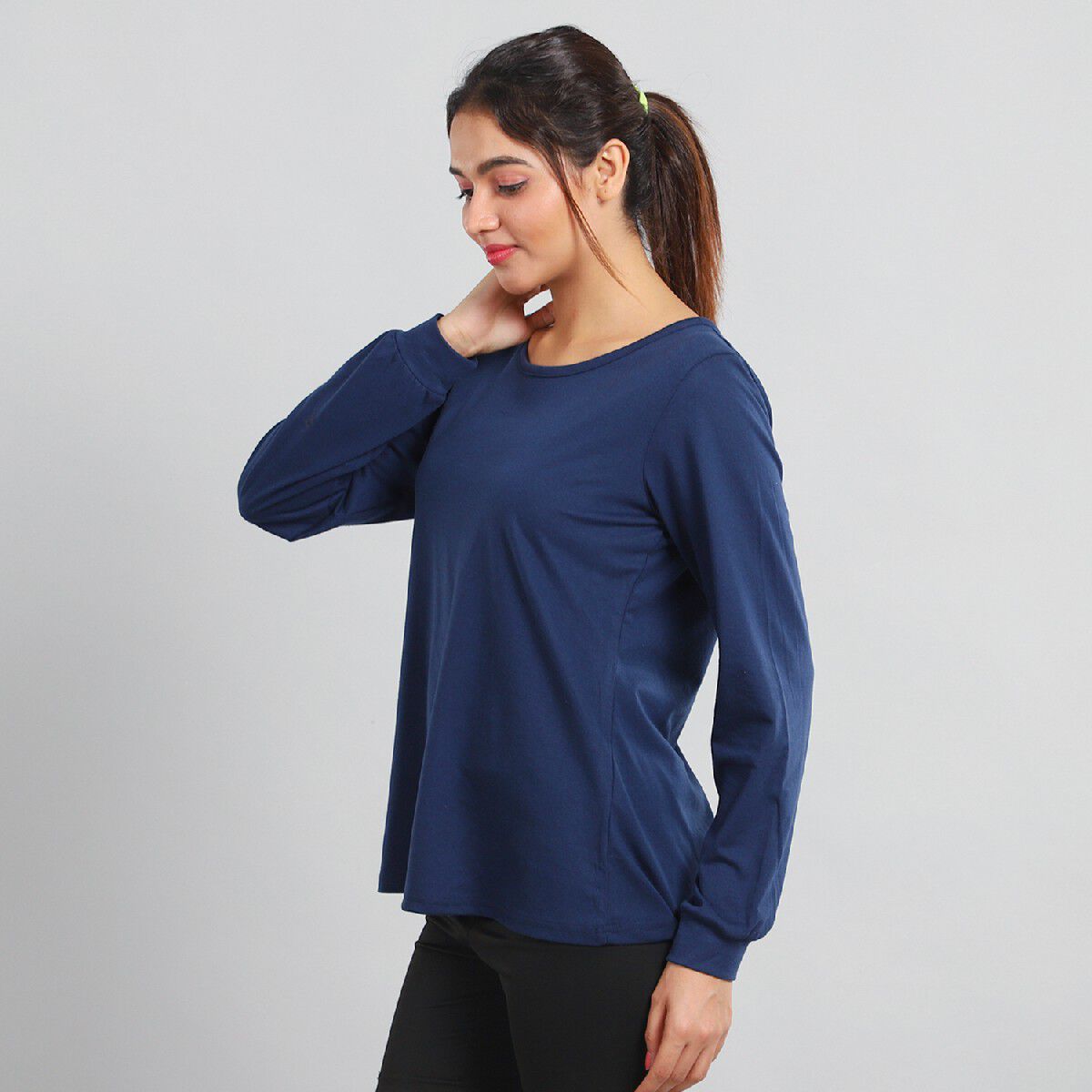 "100% Cotton single jercy loungwear Long Sleeve T- Shirt Color:Blue Size:S 61Lx91W CM"