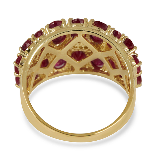 9K Y Gold Ruby (Ovl), White Sapphire Ring 7.760 Ct.