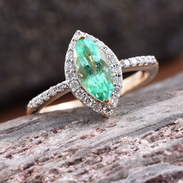 ILIANA 18K Y Gold AAA Boyaca Colombian Emerald (Mrq 0.95 Ct), Diamond (SI-G-H) Ring 1.250 Ct.