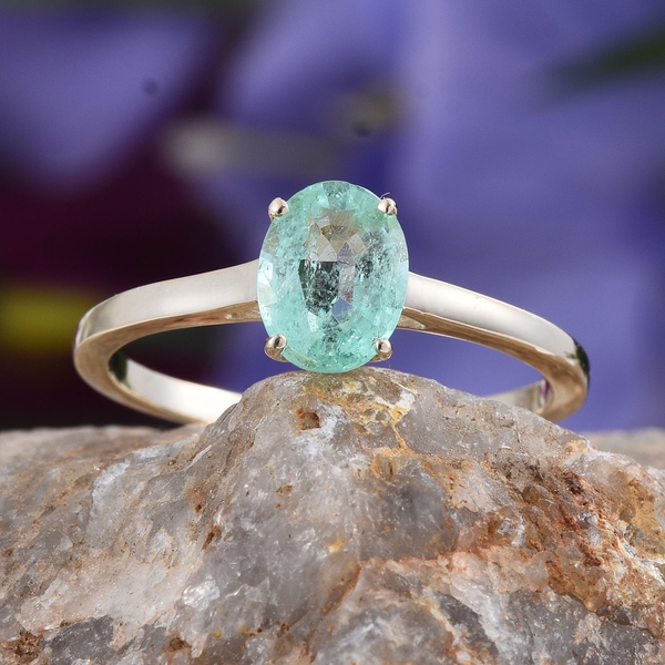 9K Y Gold Boyaca Colombian Emerald (Ovl 1.05 Ct) Solitaire Ring 1.050 Ct.