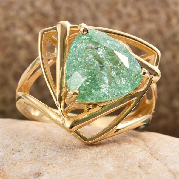 Emerald Green Crackled Quartz (Trl) Solitaire Ring in 14K Gold Overlay Sterling Silver 5.000 Ct. Silver wt 5.09 Gms.