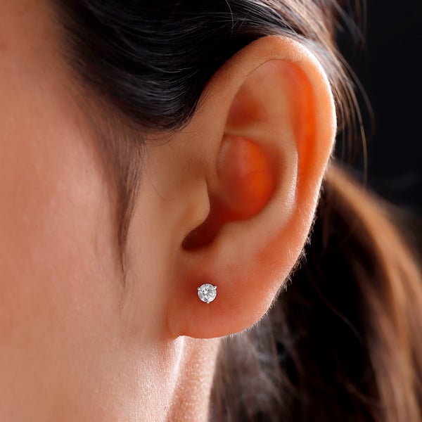 9K White Gold Diamond (I3/G-H) Stud Earrings (With Push Back) 0.25 Ct.