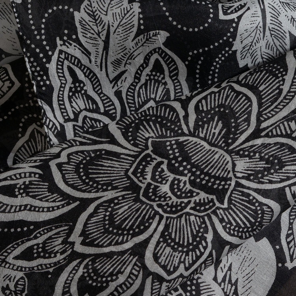 100% Mulberry Silk Black and White Colour Handscreen Floral Printed Scarf (Size 180X50 Cm)