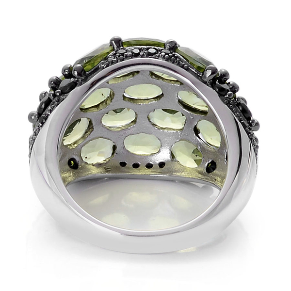 AA Hebei Peridot (Ovl), Boi Ploi Black Spinel Cluster Ring in Black Rhodium Plated Sterling Silver 10.750 Ct.