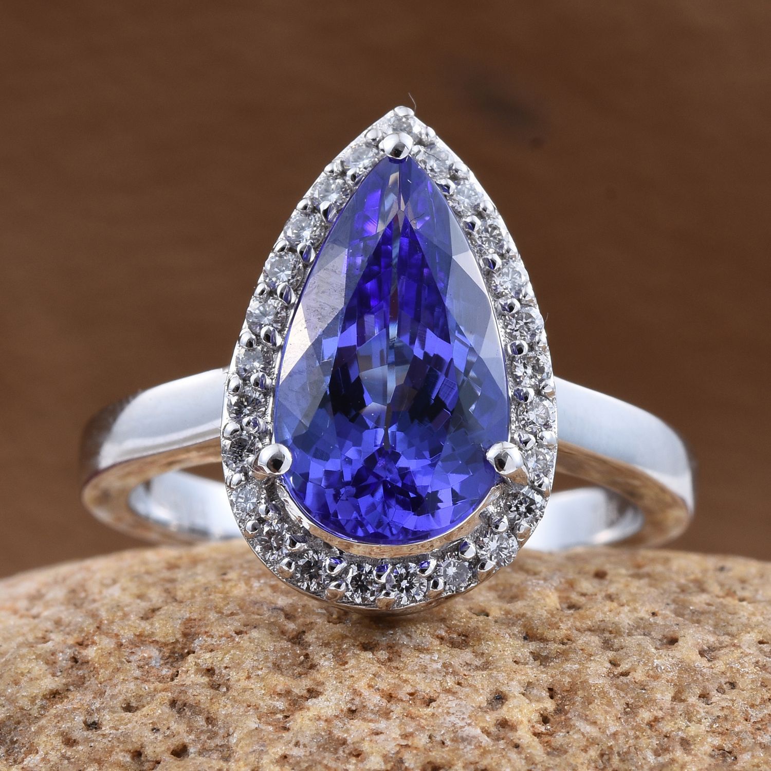 ILIANA 18K White Gold 3.75 Carat AAA Tanzanite Pear Halo Ring with Diamond SI G-H.