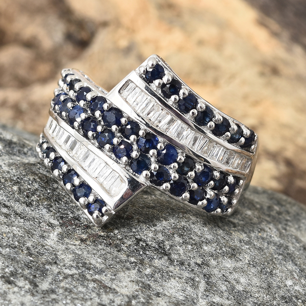 Kanchanaburi Blue Sapphire (Rnd), Diamond Ring in Platinum Overlay Sterling Silver 2.250 Ct, Silver wt 6.01 Gms.