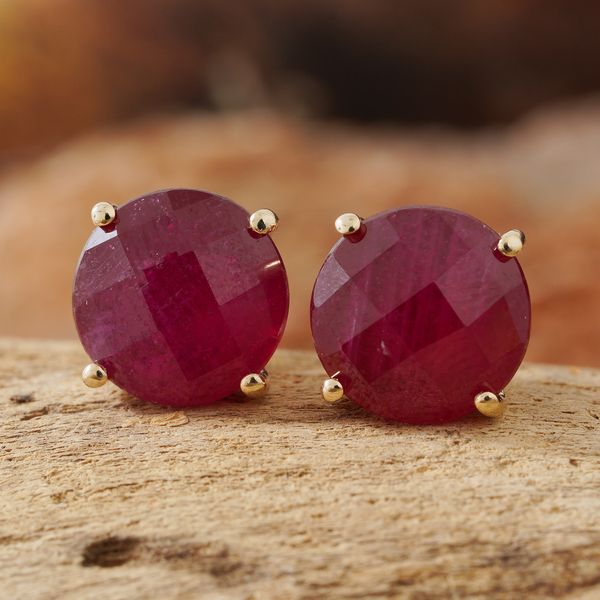 9K Yellow Gold Checkerboard Faceted AAA African Ruby (Rnd) Stud Earrings (with Push Back) 11.850 Ct.