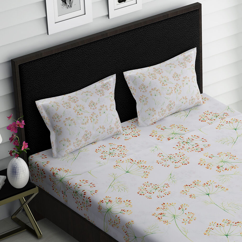 4 Piece Set : Floral Pattern Microfibre Sheet Set including Flat Sheet (230x265cm), Fitted Sheet (140x190+30cm) and 2 Pillow Cases (50x75cm) - White and Light Green- Double