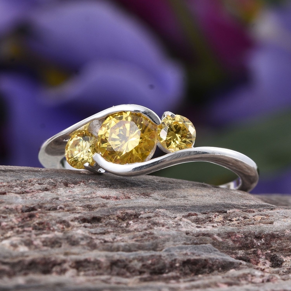 Lustro Stella - Sterling Silver (Rnd) 3 Stone Ring Made with Yellow  ZIRCONIA