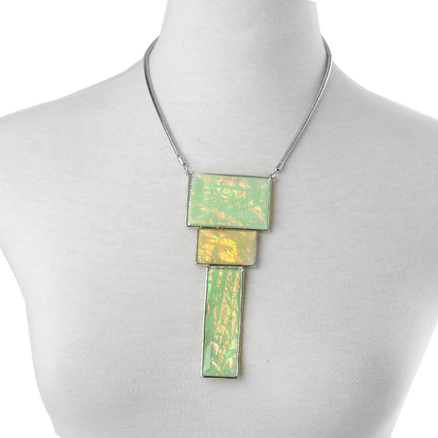 Simulated Green Stone Necklace (Size 18) in Silver Tone