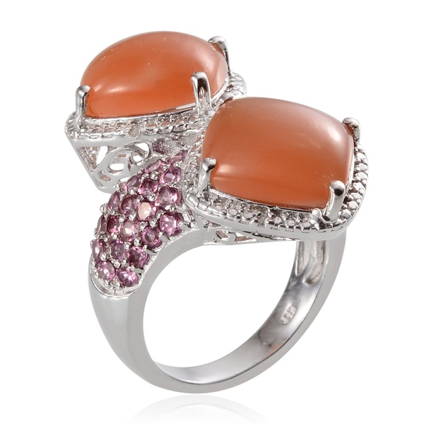Mitiyagoda Peach Moonstone (Cush), Rhodolite Garnet and Diamond Ring in Platinum Overlay Sterling Silver 11.520 Ct.