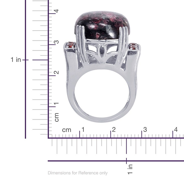 Eudialyte (Ovl 17.50 Ct), Mozambique Garnet Ring in Platinum Overlay Sterling Silver 18.000 Ct.