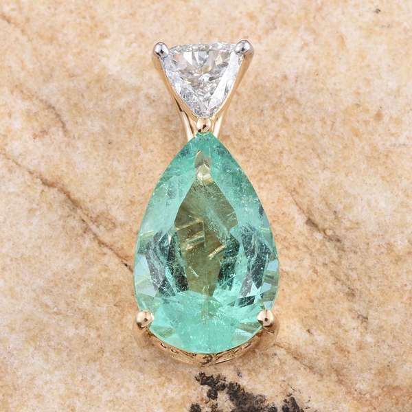 ILIANA 18K Y Gold Boyaca Colombian Emerald (Pear 2.65 Ct), Diamond Pendant 2.900 Ct.