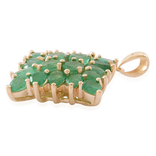 Limited Edition- 9K Yellow Gold AAA Kagem Zambian Emerald (Ovl), Diamond Pendant 6.000 Ct. Gold Wt 5.35 grams