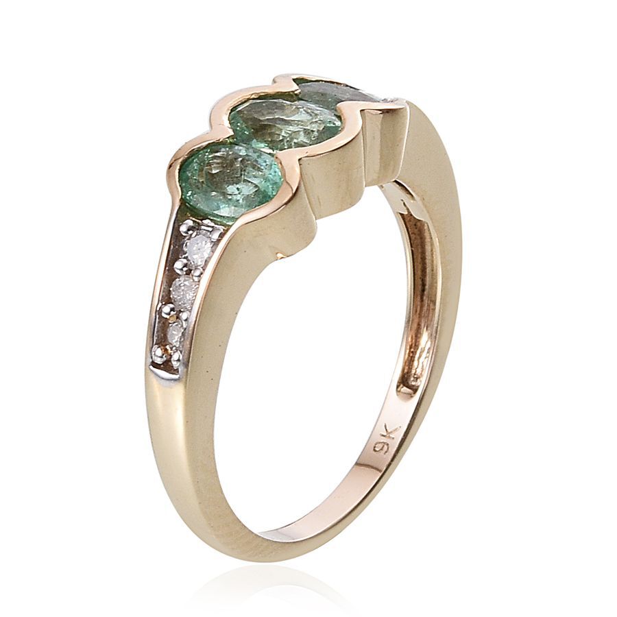 9K Y Gold Boyaca Colombian Emerald (Ovl 1.75 Ct), Diamond Ring 1.900 Ct.