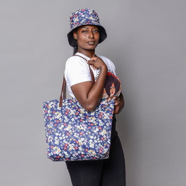 Navy and Flower Pattern Tote Bag with Zipper Closure (45x12x35cm) with FREE Matching Hat