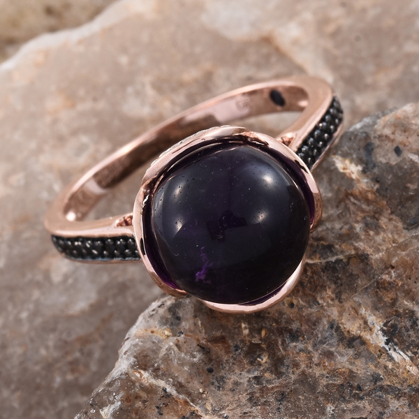 GP Amethyst (Rnd 7.60 Ct), Boi Ploi Black Spinel and Blue Sapphire Ring in Rose Gold Overlay Sterling Silver 9.750 Ct.