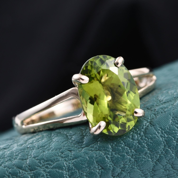 9K Y Gold AAA Hebei Peridot (Ovl) Solitaire Ring 3.750 Ct.