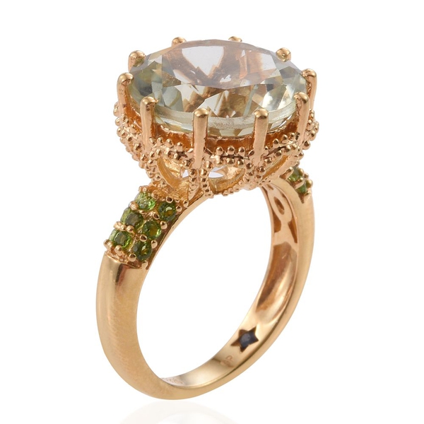 GP Green Amethyst (Rnd 8.95 Ct), Chrome Diopside and Kanchanaburi Blue Sapphire Ring in 14K Gold Overlay Sterling Silver 9.250 Ct. Silver wt 5.90 Gms.