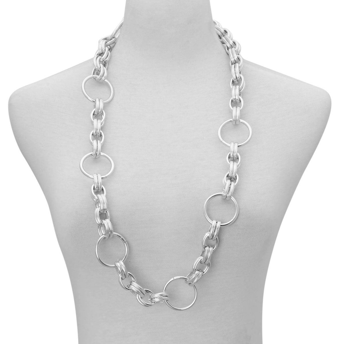 Circle Link Necklace (Size 36) in Silver Tone