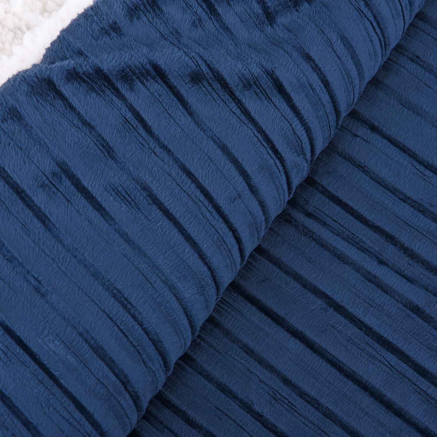 Luxury Edition Super Soft and Plush Pleated Faux Mink Sherpa Comforter Set and 2 Pillow Cases - Duvet (220x225) - Blue