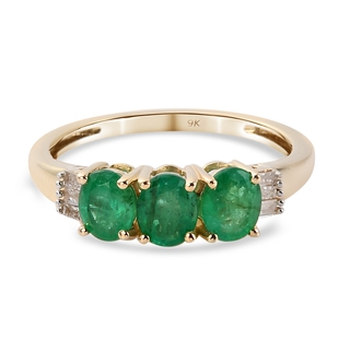 9K Yellow Gold Premium Santa Terezinha Emerald and Diamond Ring 0.95 Ct.