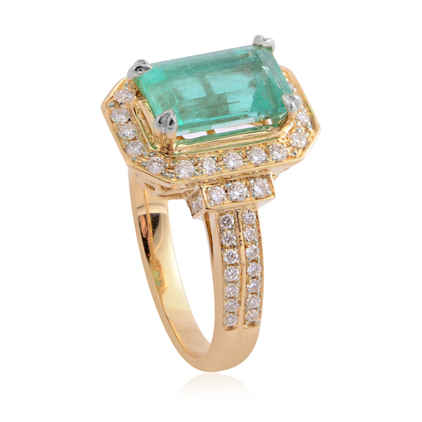 ILIANA 18K Yellow Gold AAAA Boyaca Colombian Emerald, Diamond (SI-G-H) Ring, 3.10 Ct, Gold wt 5.06 Gms.
