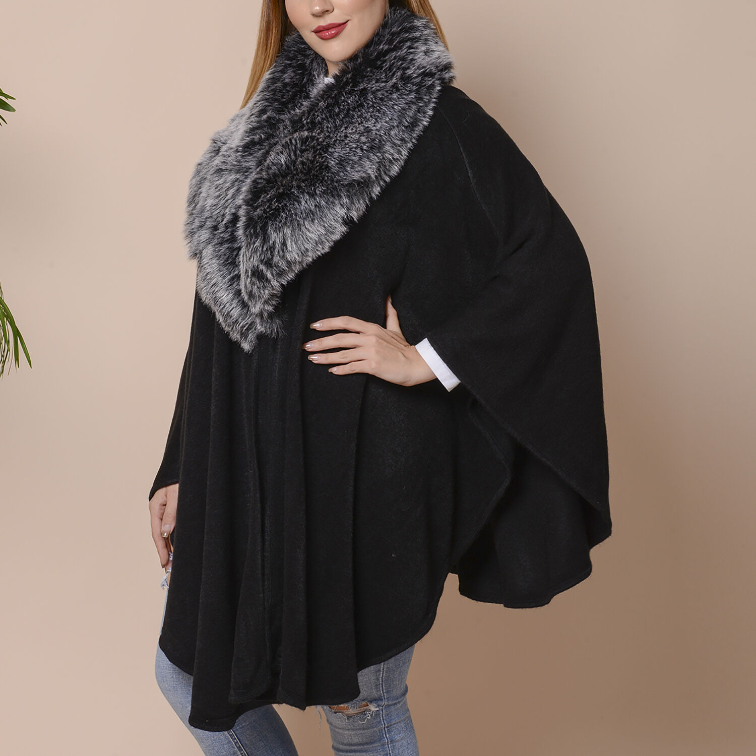 Half Moon Faux Fur Collar Cape (Size 124x76 Cm) - Black Colour