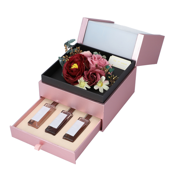The 5th Season 2 Layer Flower Box With 3 Bottles Of Fragrance Spray - Red