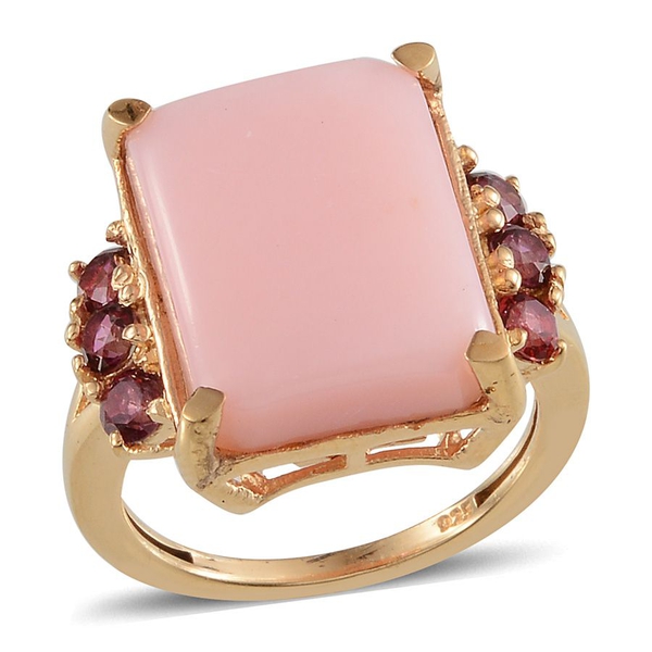 Peruvian Pink Opal (Oct 8.75 Ct), Signity Blazing Red Topaz Ring in Yellow Gold Overlay Sterling Sil