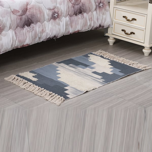 Block Pattern Tufted Rug with Tassel in Cream and Light Grey (Size 57x90cm)