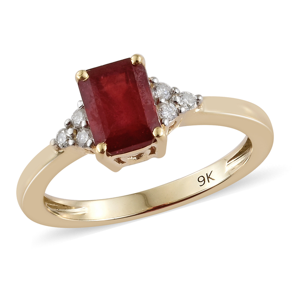 9K Yellow Gold African Ruby (Oct 1.50 Ct), Diamond Ring 1.600 Ct.