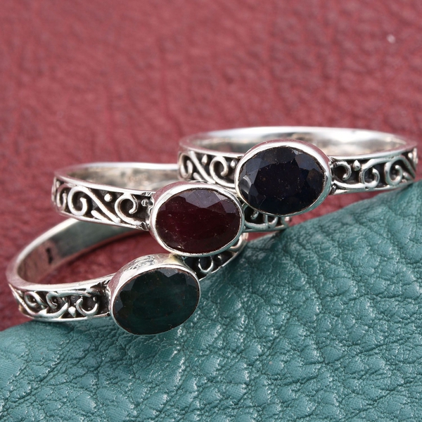 Set of 3 - Hand Made Indian Blue Sapphire (Ovl), Indian Ruby and Indian Emerald Ring in Sterling Silver 5.510 Ct.Silver Wt 8.45 Gms.