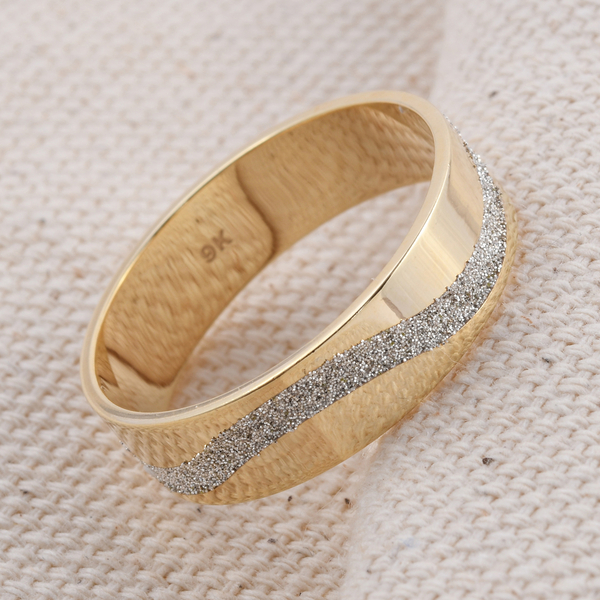Close Out Deal - 9K Yellow Gold Band Ring, Gold Wt. 3.39 Gms