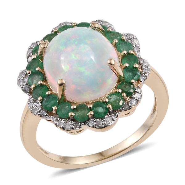 9K Y Gold Ethiopian Welo Opal (Ovl 2.80 Ct), Brazilian Emerald and Diamond Ring 4.000 Ct.