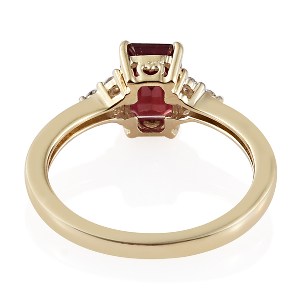 9K Yellow Gold African Ruby (Oct 1.50 Ct), Diamond Ring 1.600 Ct.