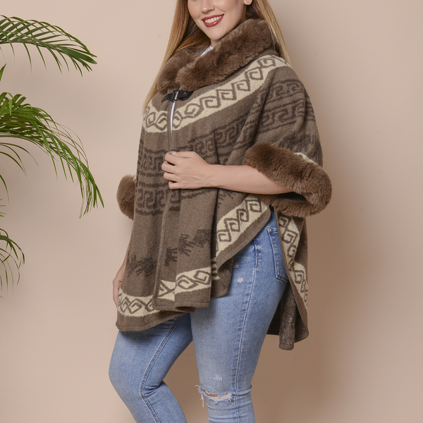 Coffee Brown Colour Half Round Shape Blanket Wrap with Faux Fur Collar (Size 109.22 x 80.01cm)