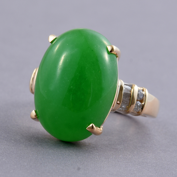 Limited Available 9K Y Gold Green Jade (Ovl 13.55 Ct), Diamond Ring 13.750 Ct. Gold Wt 4.22 Gms.