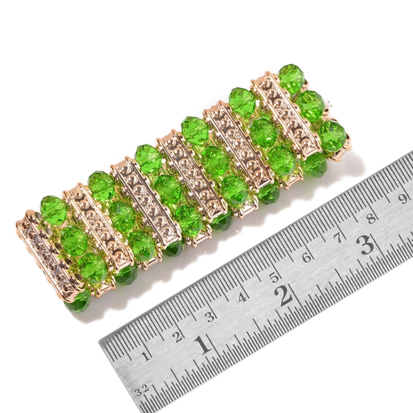 Green Glass and Simulated Stones Stretchable Bracelet (Size 7.5) in Gold Tone